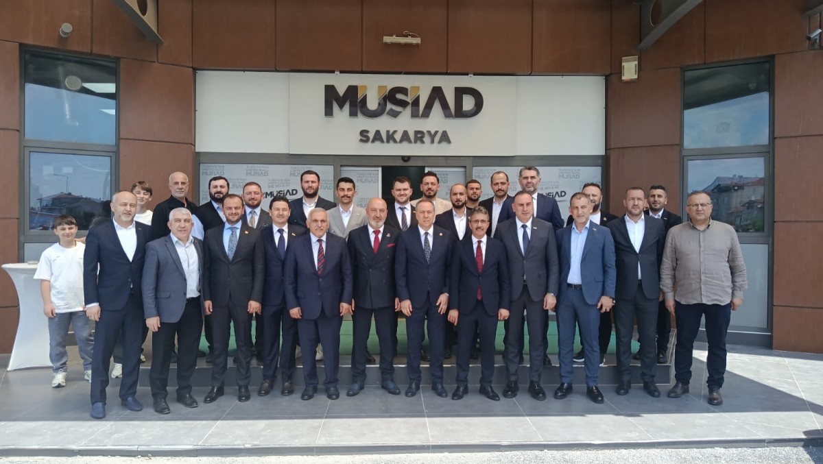 MÜSİAD Sakarya’da geleneksel bayramlaşma programına yoğun ilgi