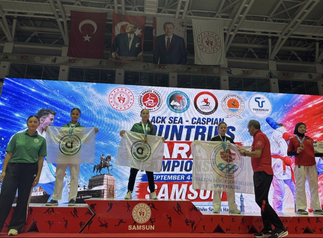 Adapazarı’nın genç karatecilerinden Samsun’da 5 şampiyonluk