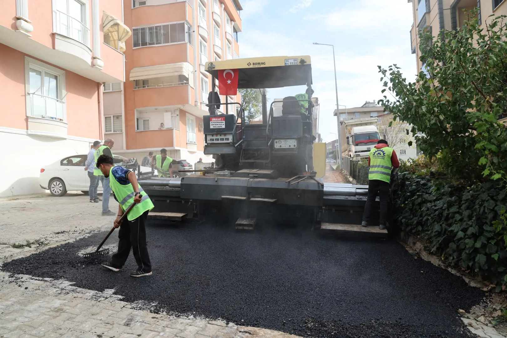 Gebze Belediyesi Ekiplerinden İlçe Genelinde Kesintisiz Çalışma